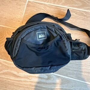 REI Midnight Black Belt Bag